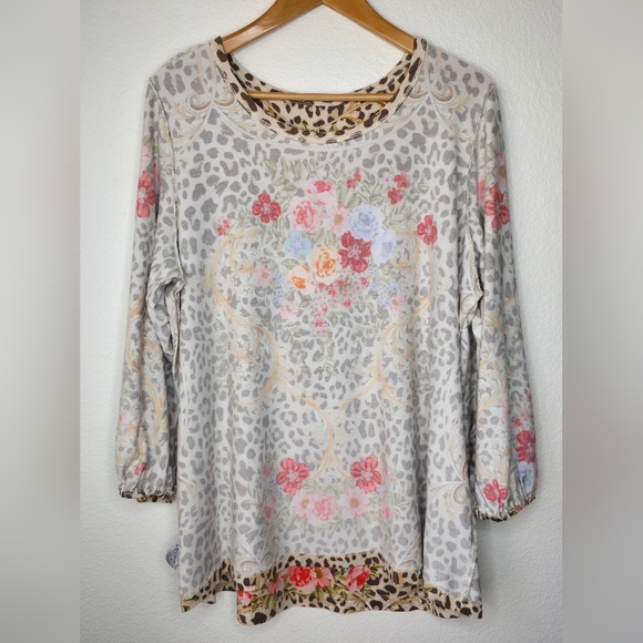 Johnny Was Cheetah Puff Sleeve Top, Size XL - Picture 3 of 11